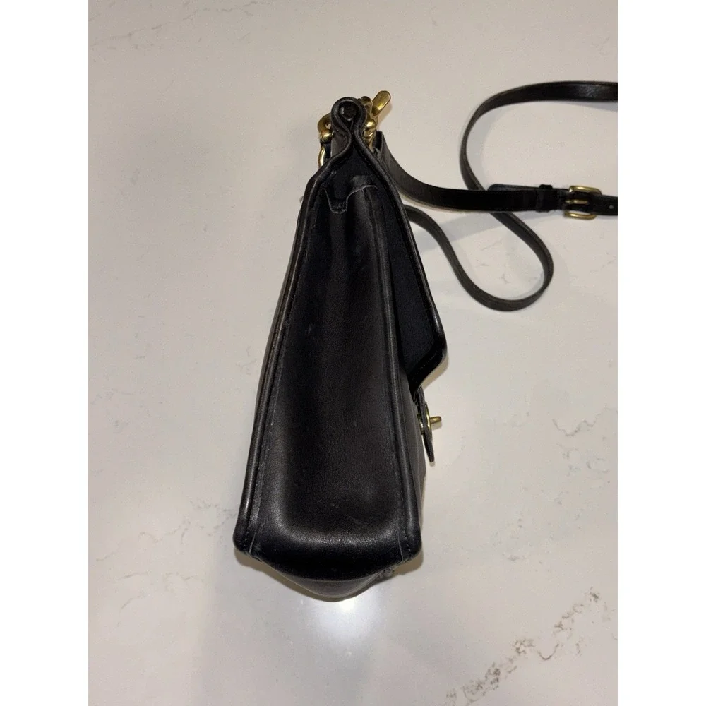 Vintage Coach 9927 Willis Purse Black Leather Turn Lock Top Handle Crossbody Bag